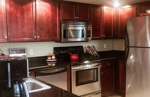 Quail Canyon Condo | Warm & Inviting Condo - Near Hiking/Premier Golf & Shopping/Cycling