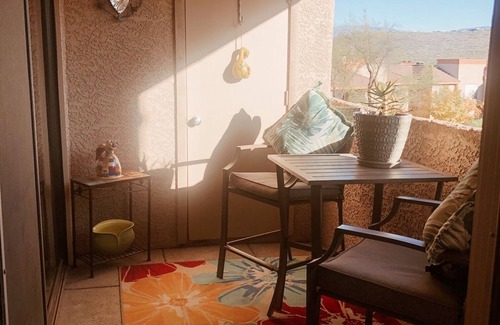 Quail Canyon Condo | Warm & Inviting Condo - Near Hiking/Premier Golf & Shopping/Cycling
