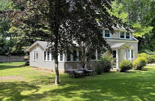 Peconic House | Warm Peconic home…short walk to a private beach.
