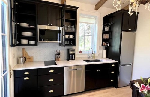 Warm Springs House | Warm Springs Chalet - luxe mountain. retreat. Close to skiing, hiking & biking.