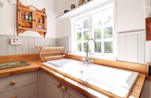 Bures Cottage | Warren Cottage