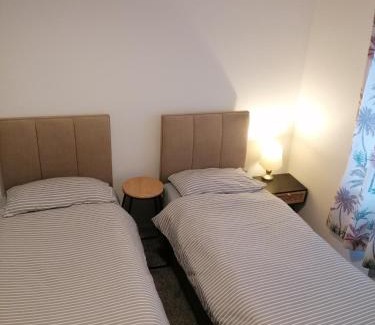 Stoke-on-Trent Bed & Breakfast | Warrington Guest House