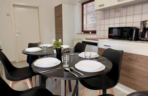 Neumuenster House | Wasbeker Straße 65 W3 - 3 bedrooms with parking space