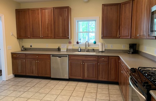 Claiborne House | WATCH THE EVER-CHANGING SUNSET REFLECT OVER THE EASTERN BAY