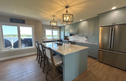 Clinton House | Water Front Cottage On The Sou'West River, Close To Amazing Beaches and Golfing