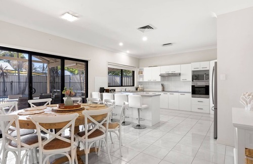 Callala Bay House | Water Lane - Swimming Pool - 4 Mins Walk to Bay