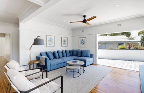 Pretty Beach Central Coast House | Water Views Wagstaffe