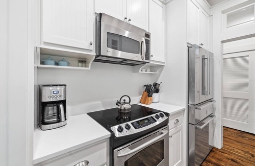 Cottage District House | WaterColor! Steps to Seaside, WC Tennis! LSV & 2 Bikes Included! Secluded but