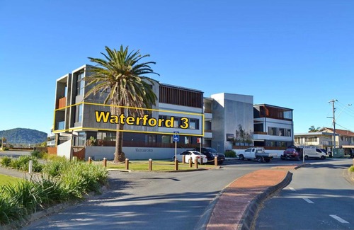 South West Rocks Apartment | Waterford Apartment 3 - Bring your own linen.