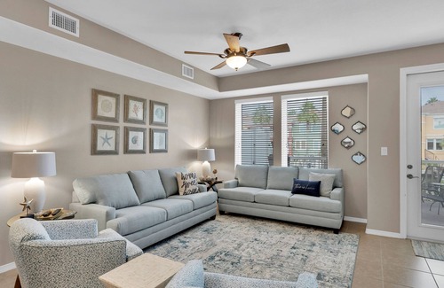 Laguna Vista House | Waterfront 2 bd /2.5 ba Modern-Farmhouse Space