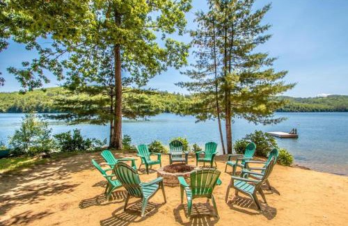 Holderness House | Waterfront 3 bed plus 3 bath on Squam (Suite 1)