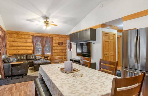 Pittsburg Apartment | Waterfront 3BR + Close ATV Access + Trails