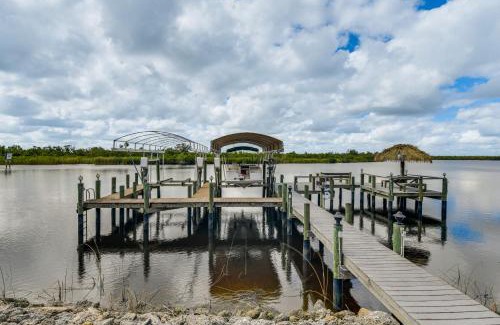 Fort Ogden House | Waterfront Arcadia Home with Dock on Peace River