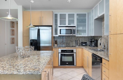 South Padre Island Apartment | Waterfront Breeze and SpaceX views from Sapphire 1602