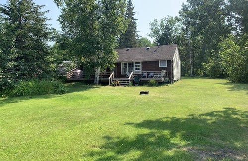 Otter Falls House | Waterfront