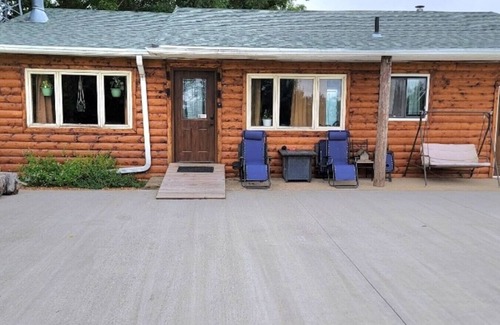 St. Joseph Cabin | Waterfront Cabin w/Sunset View, WiFi, HUGE yard, and Fire-pit!
