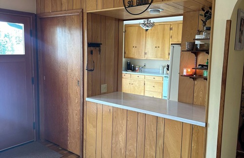 Polson Cabin | Waterfront cabin with wifi
