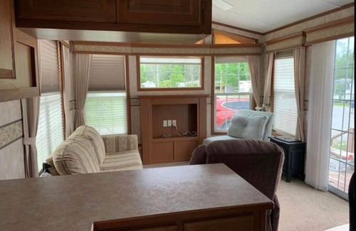 Nairn Centre RV Rental | WATERFRONT CAMPGROUND WITH PARKMODEL HOME