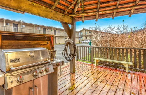 Moclips Condo | Waterfront Condo in Stunning Location