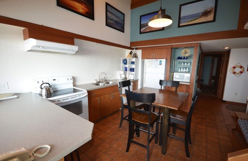 Maple City Condo | Waterfront condo with stunning views in Glen Arbor. Air conditioning.