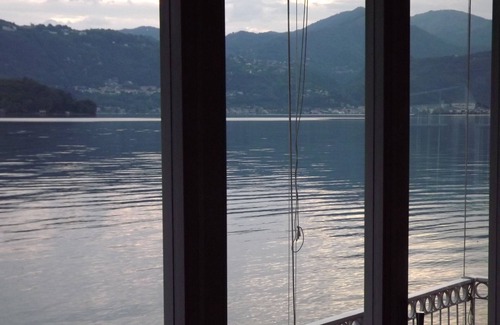 Orta San Giulio Cottage | Waterfront Cottage On The Laken00311200079