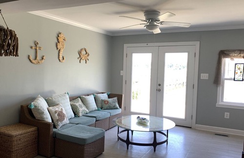 Cobb Island House | Waterfront Cottage w/ Private Pier, Museum Quality Sea Glass/Seashell Collection