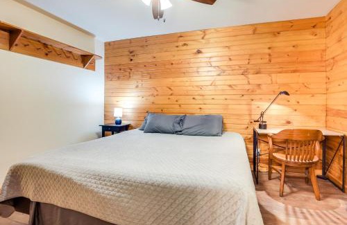 Manitowish Waters House | Waterfront Cottage with Dock on Papoose Lake!