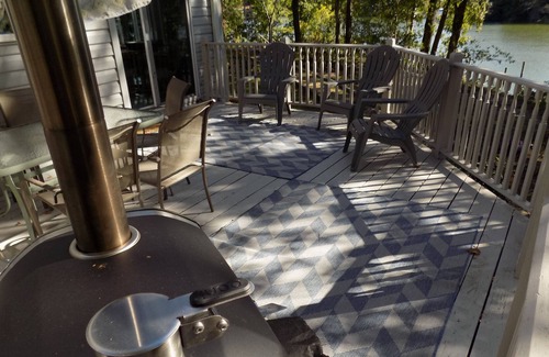 Lottsburg House | Waterfront estate - two residences, 6 beds, 4 kayaks, 1 sailboat, 6 charities