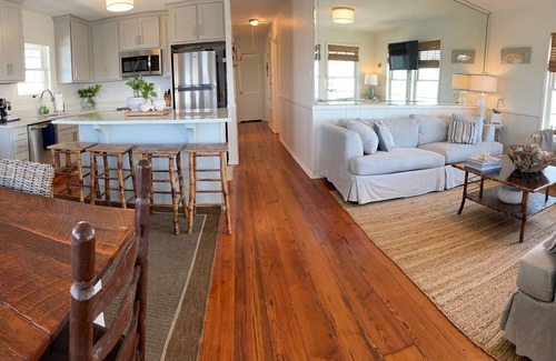 Royal Lagoons House | Waterfront for swimming, fishin, w/kayaks, ping pong, dock, & memorable SUNSETS!