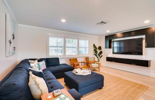 Biggar House | Waterfront Fort Myers Home Private Pool and Dock