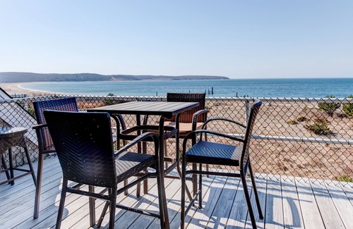 Montauk Apartment | Waterfront Gem