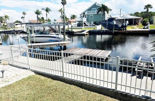 Flor-a-mar House | Waterfront Getaway with Pool, Dock & Kayaks