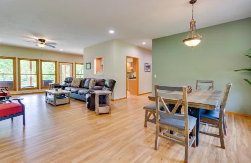 Gassville House | Waterfront Getaway with Patio on the White River!