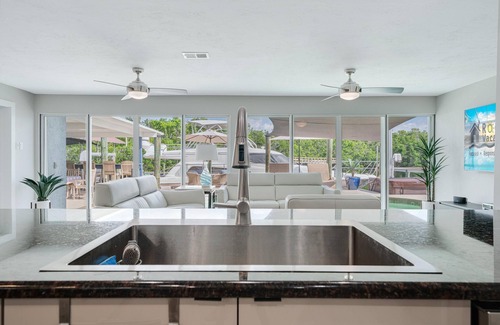 Lochmoor Waterway Estates House | Waterfront, Heated Pool, Hot Tub-Villa Treasure Cove-Roelens Vacations