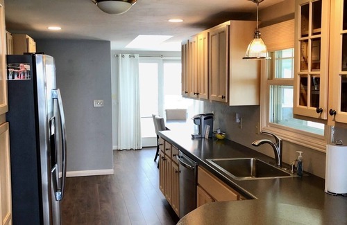 Luxemburg House | WATERFRONT HOME. Gorgeous Sunsets. Sleeps 5! 25 minutes to Lambeau. 5 star!