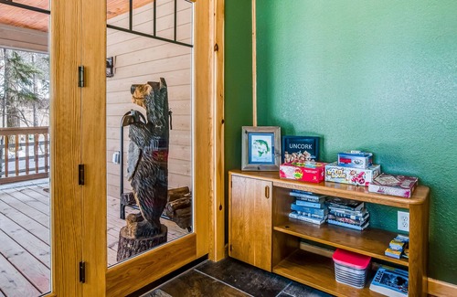 Lac du Flambeau House | Waterfront home with WiFi, central AC, dock access, and washer/dryer