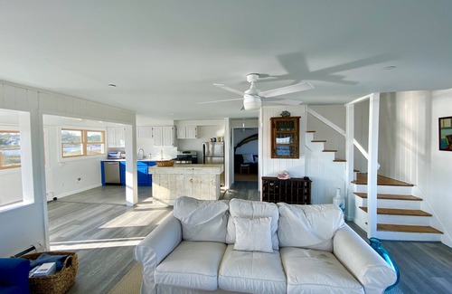 Mastic Beach House | Waterfront home with amazing views