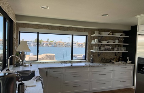 Huntington Harbour House | Waterfront in Huntington Harbor! Water enthusiasts dream vacation home.