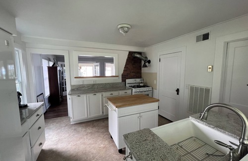 Cleveland House | Waterfront indulgence on Oneida Lake. Bring your boat to this pet friendly home