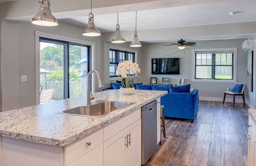 Sylvan Beach House | Waterfront Lake House, Close to Casino, 1st Floor