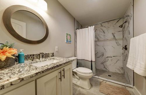 Canyon Lake House | Waterfront Lake House with Hot Tub & Firepit