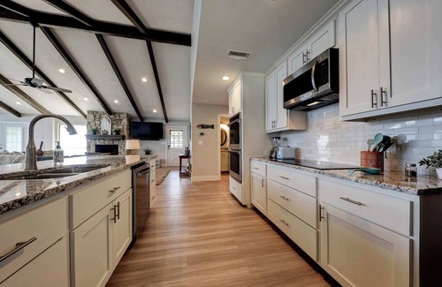 Canyon Lake House | Waterfront Lake House With Hot Tub & Firepit