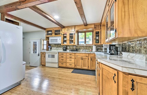 Forestville Cottage | Waterfront Lake Huron Getaway: Private Beach!