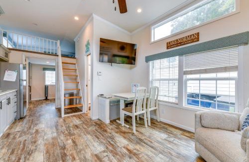 Sherrills Ford House | Waterfront Lake Norman Cabin with Screened Porch!