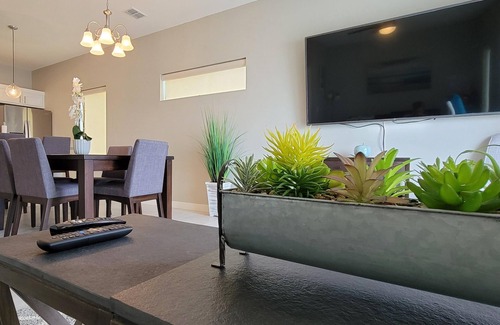 Port Isabel House | Waterfront Luxury Bungalow * Fisherman's Retreat