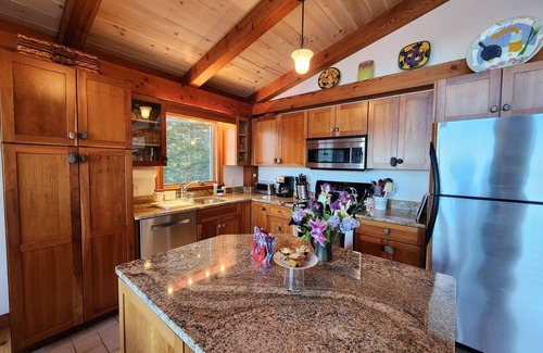 Vinalhaven Cottage | Waterfront Maine Island Cottage, Brand New Post and Beam!