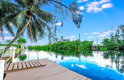 Fort Lauderdale House | WaterFront Oasis+Kayaks 1 Mile to HardRock Casino!