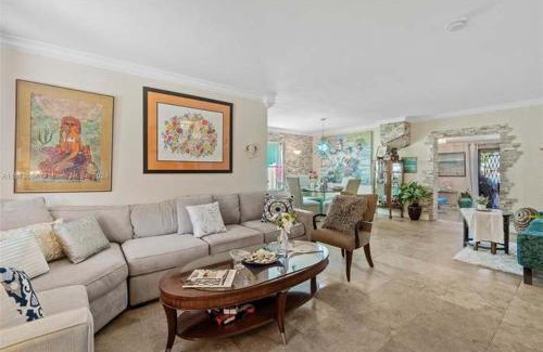 Hallandale Beach Villa | Waterfront Pool Paradise Luxe Home, Modern, Near Best Beachs Shopping,Hard Rock Casino Fun