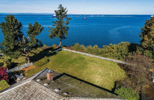 Port Angeles House | Waterfront Port Angeles Home with Harbor Views