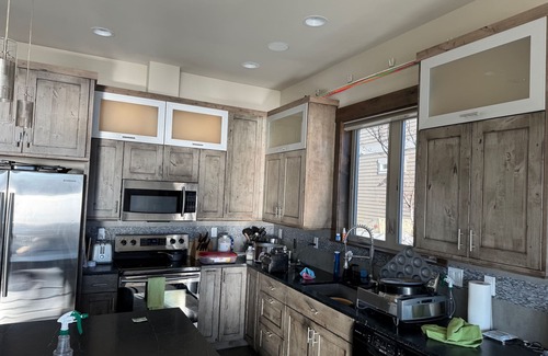 Sunland Estates Apartment | Waterfront Rental near Gorge Amphitheater